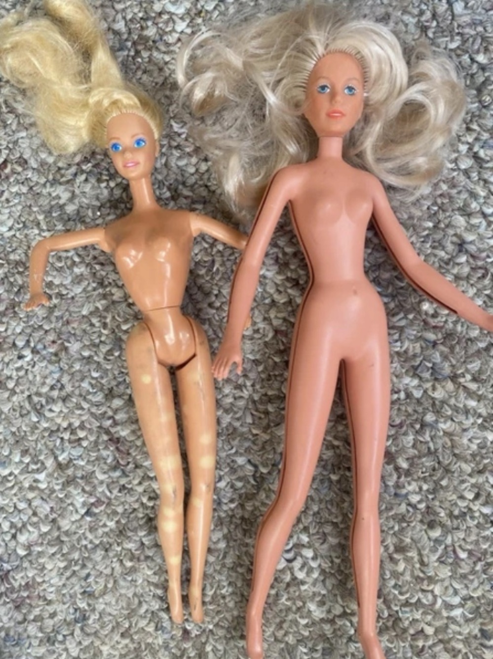 2 Vintage 1966 & 1984 Barbie Blonde FLIP Hair TWIST n TURN
